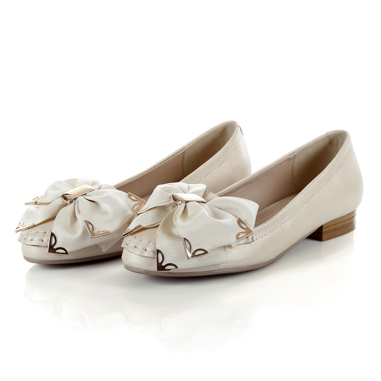 fashion-flat-shoes-with-bow-and-low-square-heel Fashion Flat Shoes with Bow and Low Square Heel