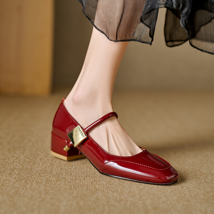 minimalist-patent-leather-mary-jane-shoes-with-chunky-mid-heel Minimalist Patent Leather Mary Jane Shoes with Chunky Mid Heel