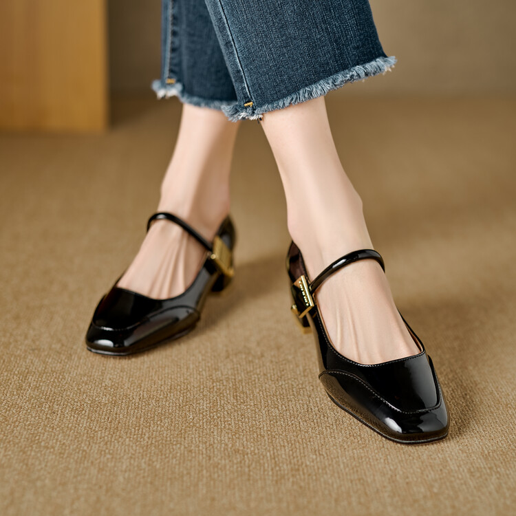 minimalist-patent-leather-mary-jane-shoes-with-chunky-mid-heel_2 Minimalist Patent Leather Mary Jane Shoes with Chunky Mid Heel