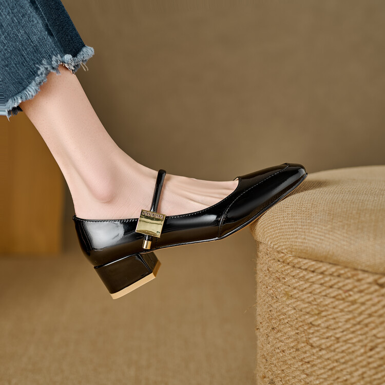 minimalist-patent-leather-mary-jane-shoes-with-chunky-mid-heel_4 Minimalist Patent Leather Mary Jane Shoes with Chunky Mid Heel